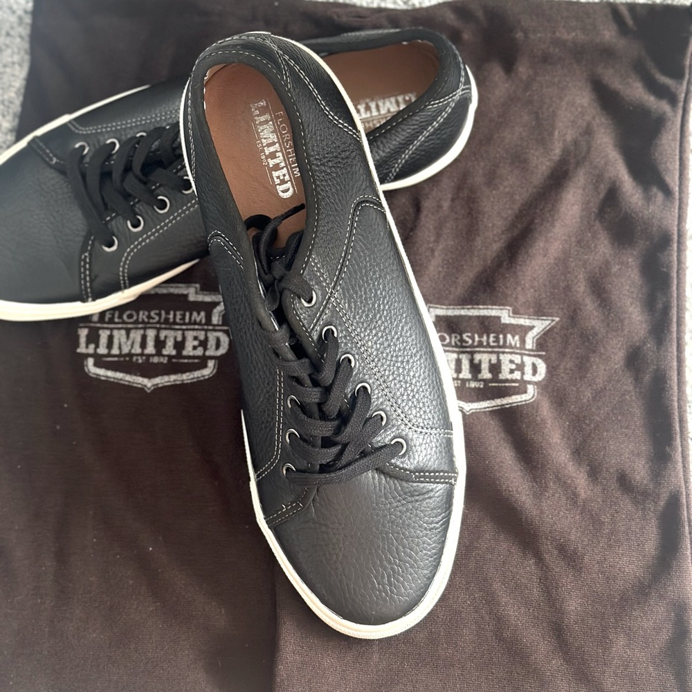 Men’s Florsheim Leather Sneakers - size 11